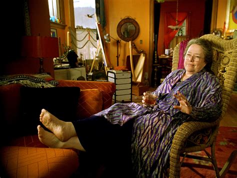 Kathy Bates's feet
