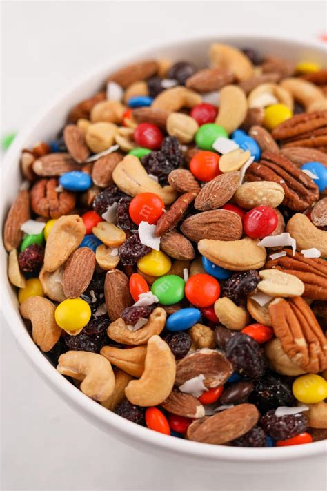 Homemade Trail Mix Recipe (So Easy to Make!) - Dash for Dinner