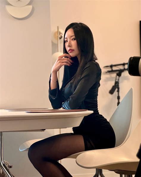 동그란 Donggeuran ドングラン 圓圓 | 촬영장에서-🖤 di lokasi syuting On the set 在拍攝現場 撮影現場で | Instagram