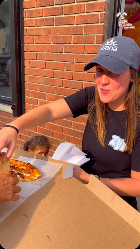 The Munchie Station (@themunchiestation) • Instagram photos and videos