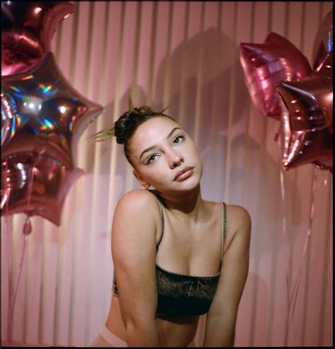 Giant Artists | Ashley Armitage Shoots Outer Banks Star Madelyn Cline