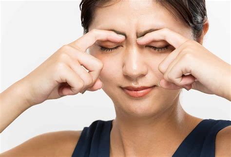 4 Effective Droopy Eyelid Exercises And Treatment Options