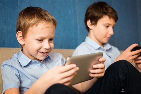 EU guidelines on keeping children safe online under the Digital ...