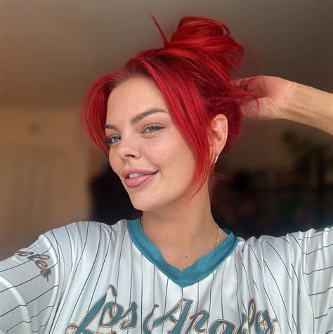 Rebecca Goodwin | 🖤 | Instagram