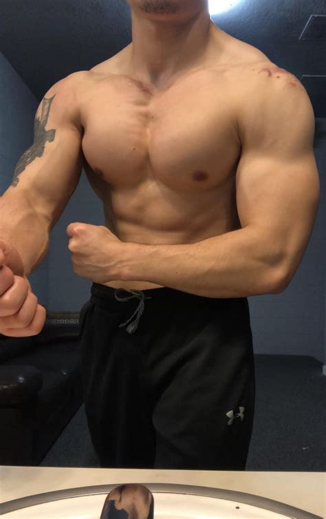 1.5 years of training progress! Started as a skinny tall (6'3) guy! 😎 ...