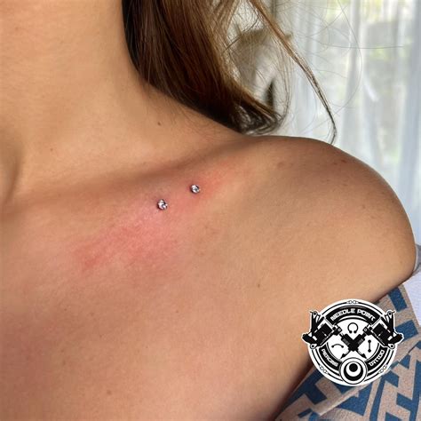 Hala Kabbani | ‎To be special with collarbone piercings . . . للحجز ...