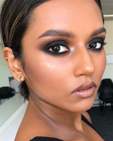 Black Smokey Eye Tutorial Step By Step