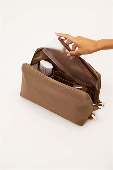 BÉIS 'The Large Cosmetic Pouch' in Camel - Large Cosmetic & Makeup ...