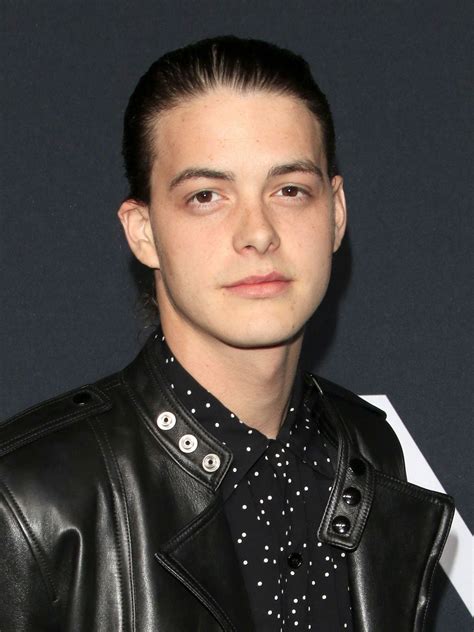 Israel Broussard - SensaCine.com