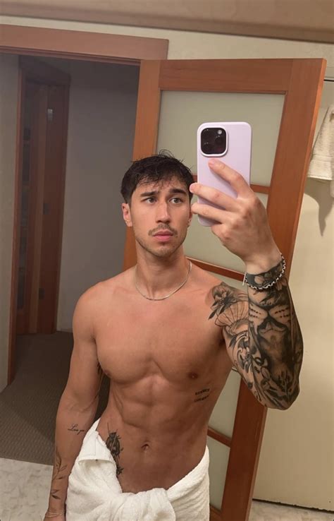 @shujubeelamoglia on Tumblr