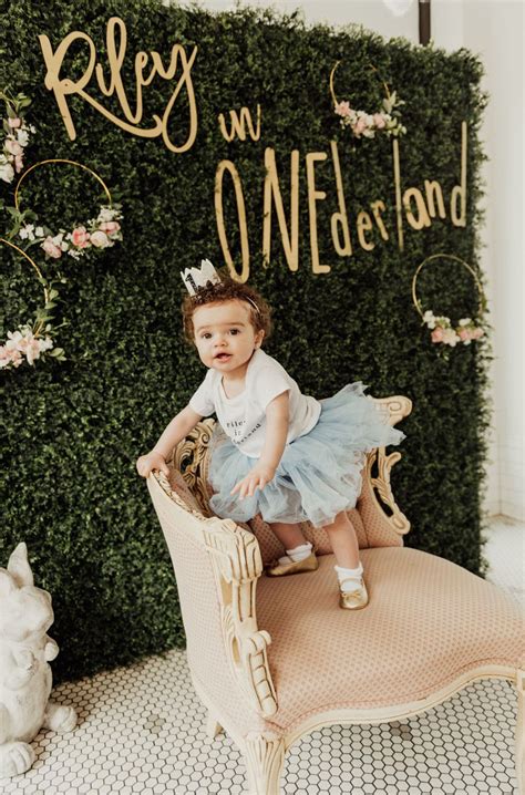 Delightful Alice in ONEderland Themed First Birthday Party | Parties365 ...