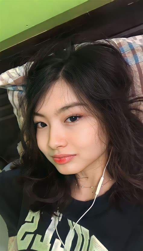 Untitled — Busty AI Generated Babes Laying Naked – aHentai