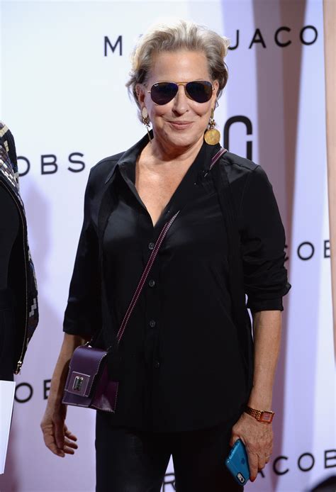 Bette Midler Slams Justin Bieber's Dad For Tweet About Singer's Full ...