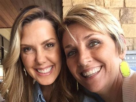 Kendra Scott celebrates Holley Day at Austin flagship during Breast ...