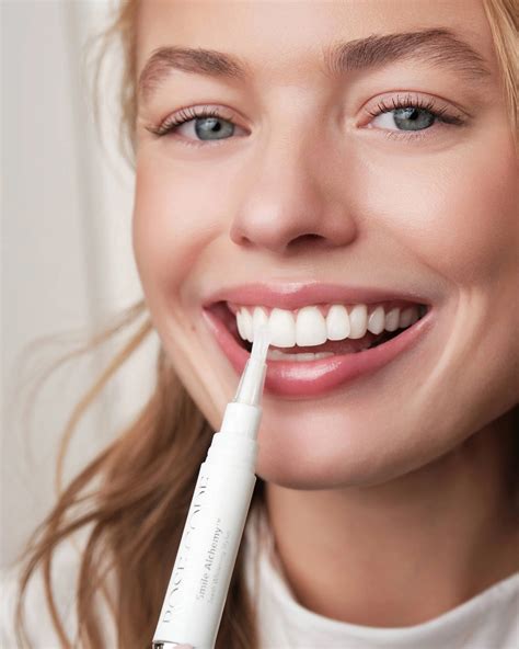 Teeth Whitening Pen: The Ultimate Guide to On-the-Go Brightening