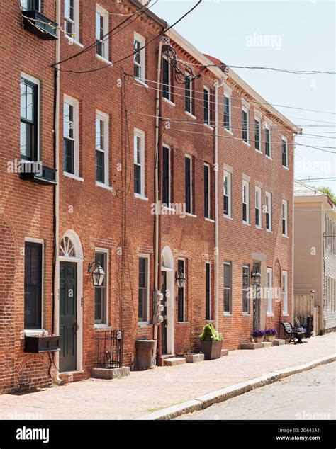 Newburyport massachusetts old hi-res stock photography and images - Alamy