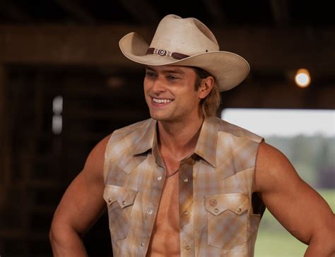 The Wrong Paris, la recensione del film Netflix