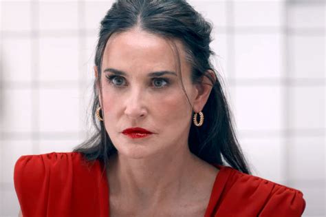 因《The Substance》再度爆紅：Demi Moore 人生超瘋狂，15 歲被母親賣掉初夜，為取悅年輕丈夫答應 3P - A Day Magazine