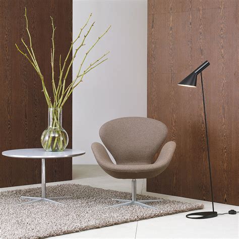 Louis Poulsen - AJ floor lamp | Connox