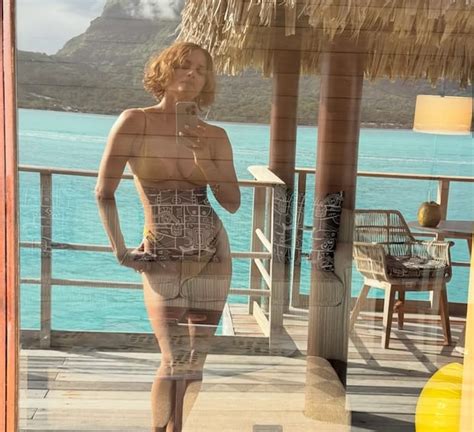 Halle Berry Subtly Responds to Ex David Justice With a swimsuit Pic ...