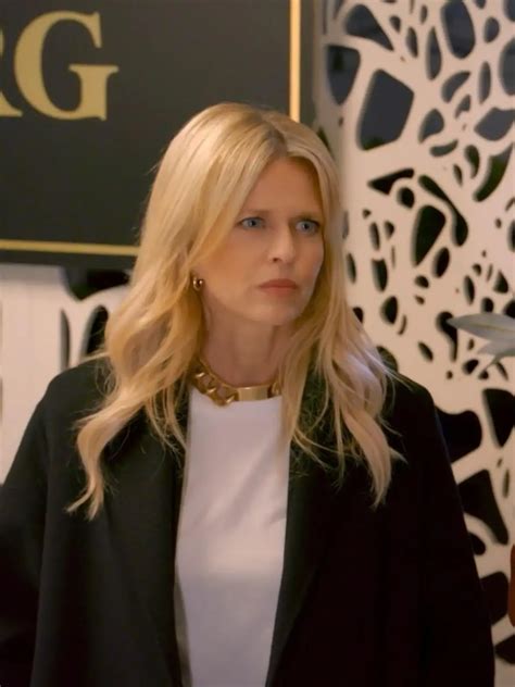 „Unter uns“-Folge vom 31.12.25 auf RTL+: Stella gerät wegen Benedikt ins Grübeln