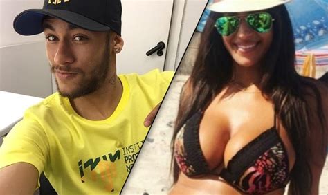 Five Hot Photos Of New Neymar WAG, Spanish Stunner Elisabeth Martinez ...