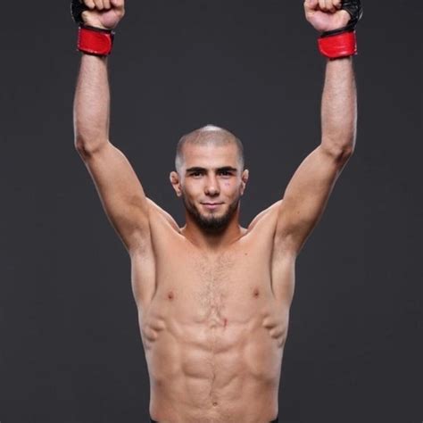 Небитый Мухаммад Мокаев одержал четвертую победу в UFC: видео - РИА ...