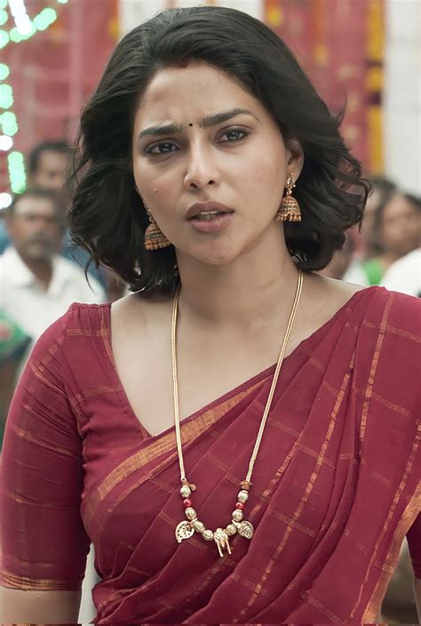 BangStopper🍑 on Twitter | Beautiful smile women, Beautiful women videos, Beautiful indian actress