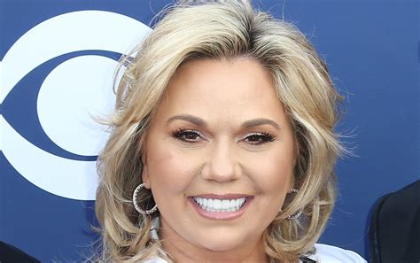 Julie Chrisley - Personality