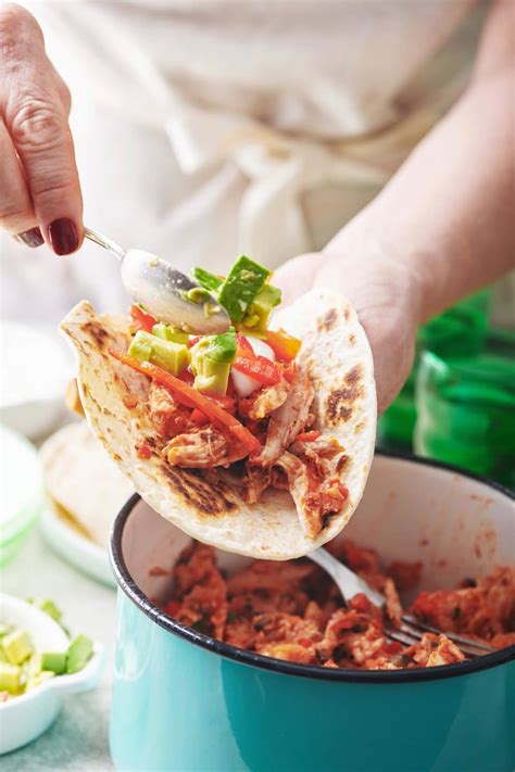 Easy Shredded Chicken Tacos Recipe — The Mom 100