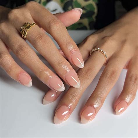 25 Stunning Short Almond Nail Designs to Inspire Your Next Manicure