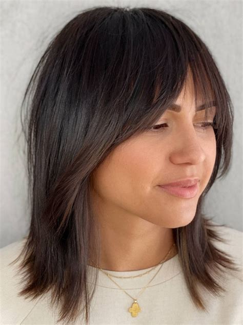 Emo Fringe Hairstyle: Trendy, Edgy Hair Looks