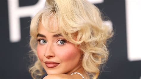 Sabrina Carpenter schockt in Paris mit expliziter Bühnenshow