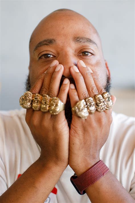 This L.A. resident took a vow of silence. Here's how he makes it work ...