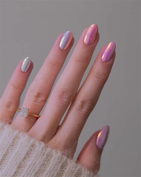 42+ Sweet, Short Oval Nail Ideas (2025) - DrExplains