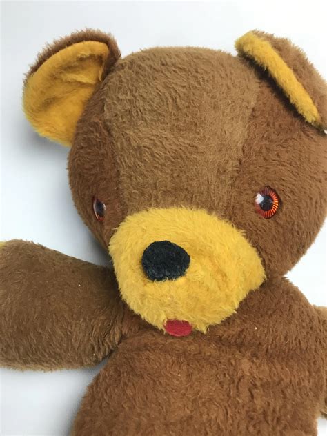 How old is this bear, or where can I find more info on his age? Thanks! | Scrolller