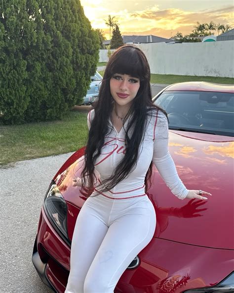 Lara Rose (@lara.roseb) • Instagram photos and videos