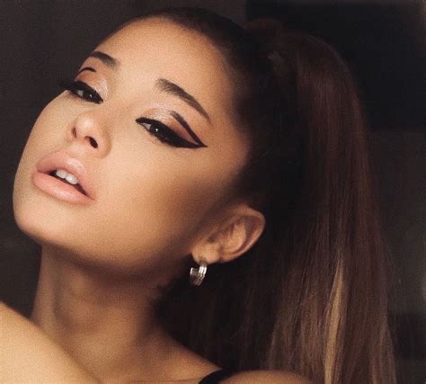 Aryana Amatista (42 фото)