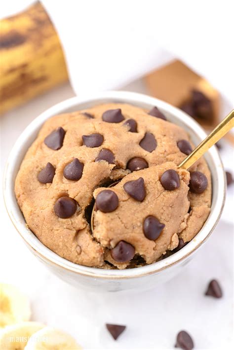 3 Ingredient Banana Cookie Dough (Healthy & No Bake)