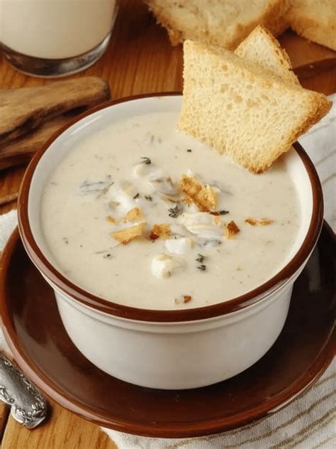 Irresistible New England Clam Chowder for Cozy Nights