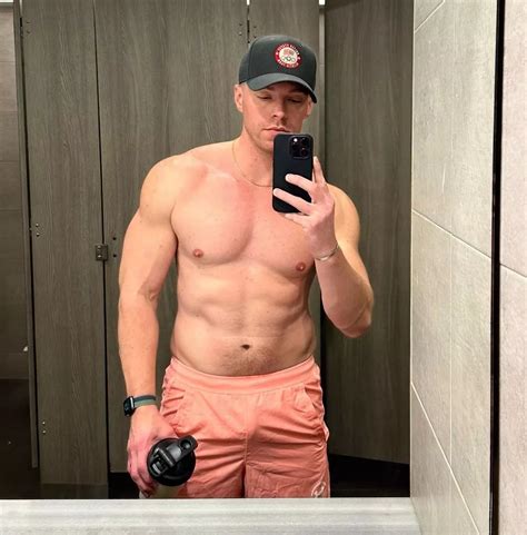 OnlyFans stars sacked after content exposed – from racy mechanic to 'deviant' teacher - Daily Star