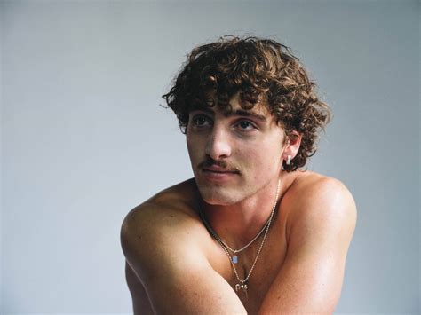 Benson Boone - "Beautiful Things" (Single + offizielles Video) - POP ...