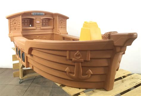 Lot - Little Tikes Pirate Ship Toddler Bed