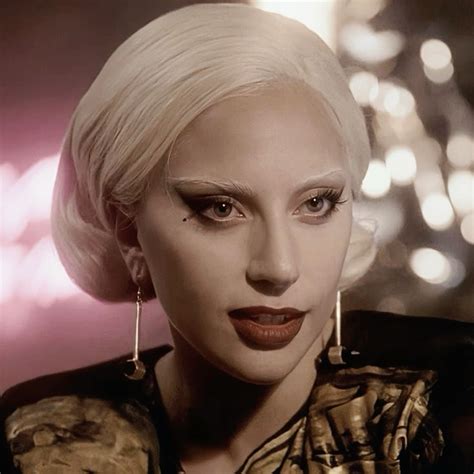 Lady gaga as the countess in american horror story hotel – Artofit