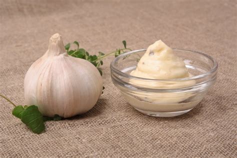 Чесночный соус – 25 вкусных рецептов с фото, простые рецепты чесночного ...