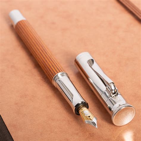 Graf von Faber-Castell Classic Fountain Pen - Pernambuco Wood – Truphae