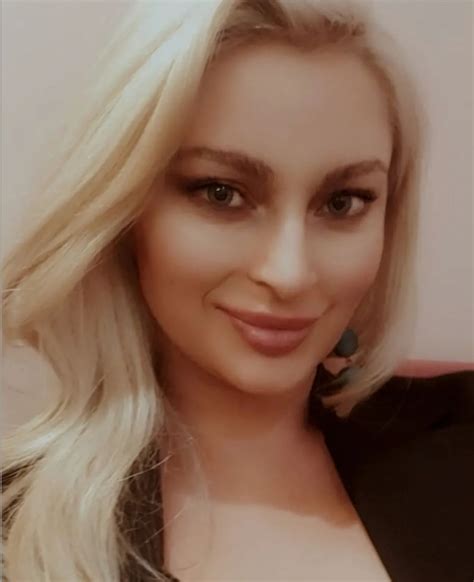 Meet Our Expert Team Members online