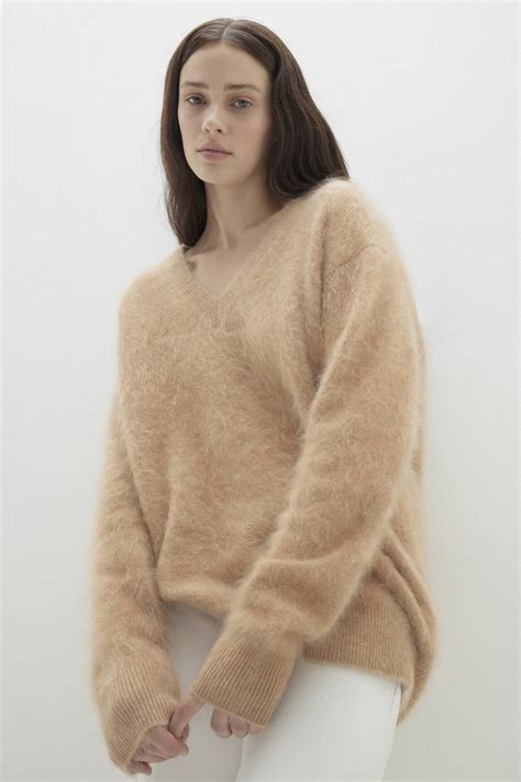 Brushed Cashmere | Free U.S. Shipping Over $100 | NAKEDCASHMERE