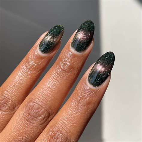 15 Cat-Eye Nail Ideas That Are So On-Trend For 2024