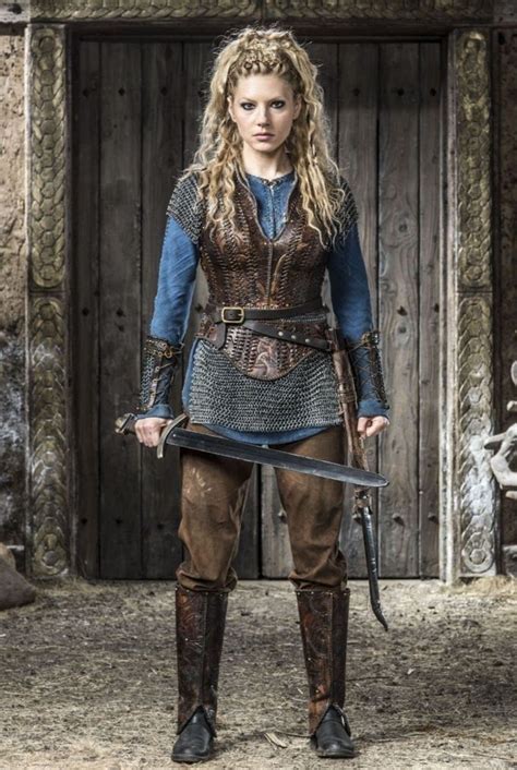 Pin by Roswen F on film | Warrior outfit, Viking women, Viking ...